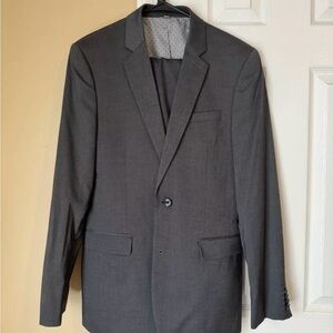 Express Slim men’s two-piece suit 36R